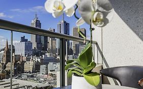 Quay West Suites Melbourne